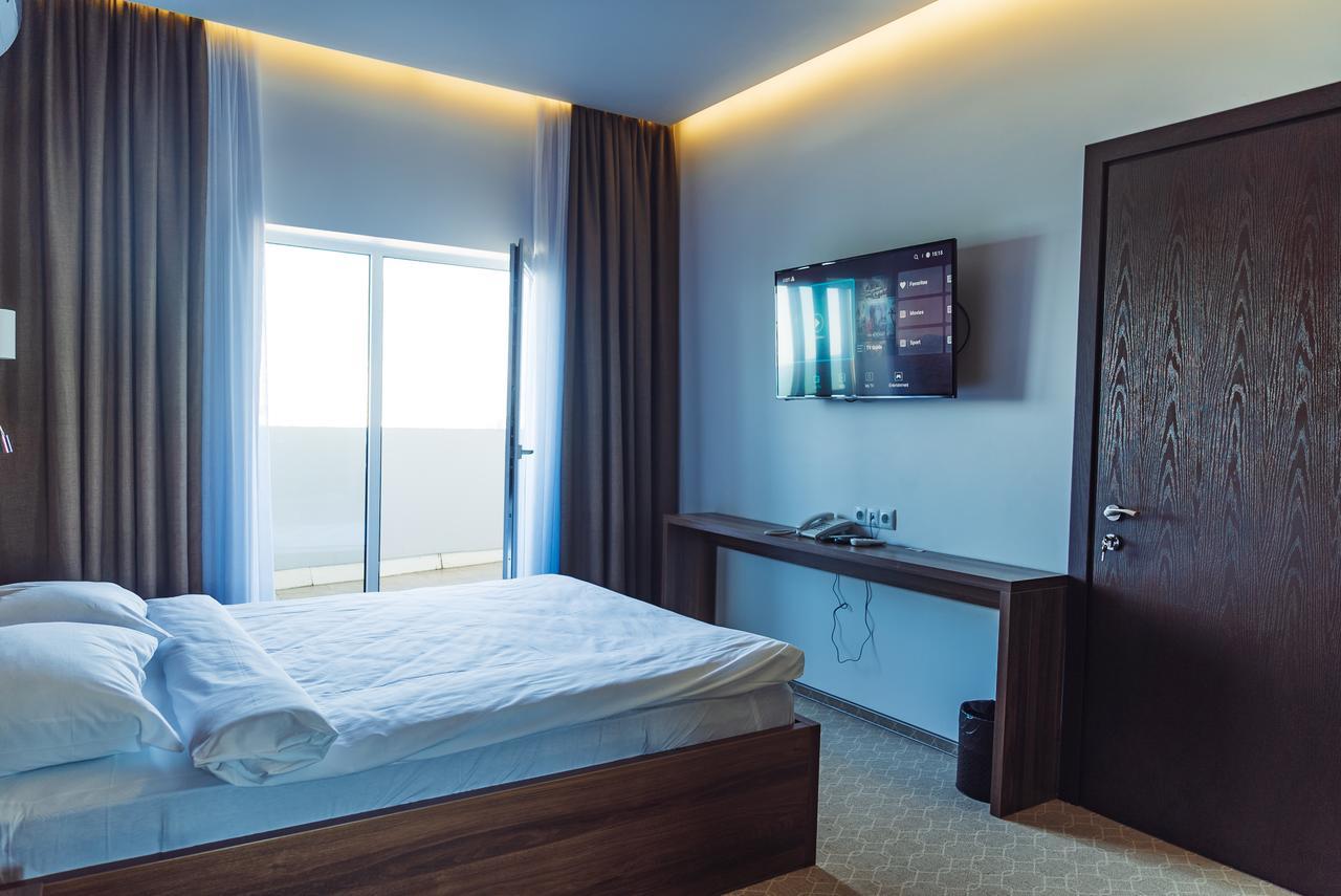 Sky Inn Batumi Exterior foto