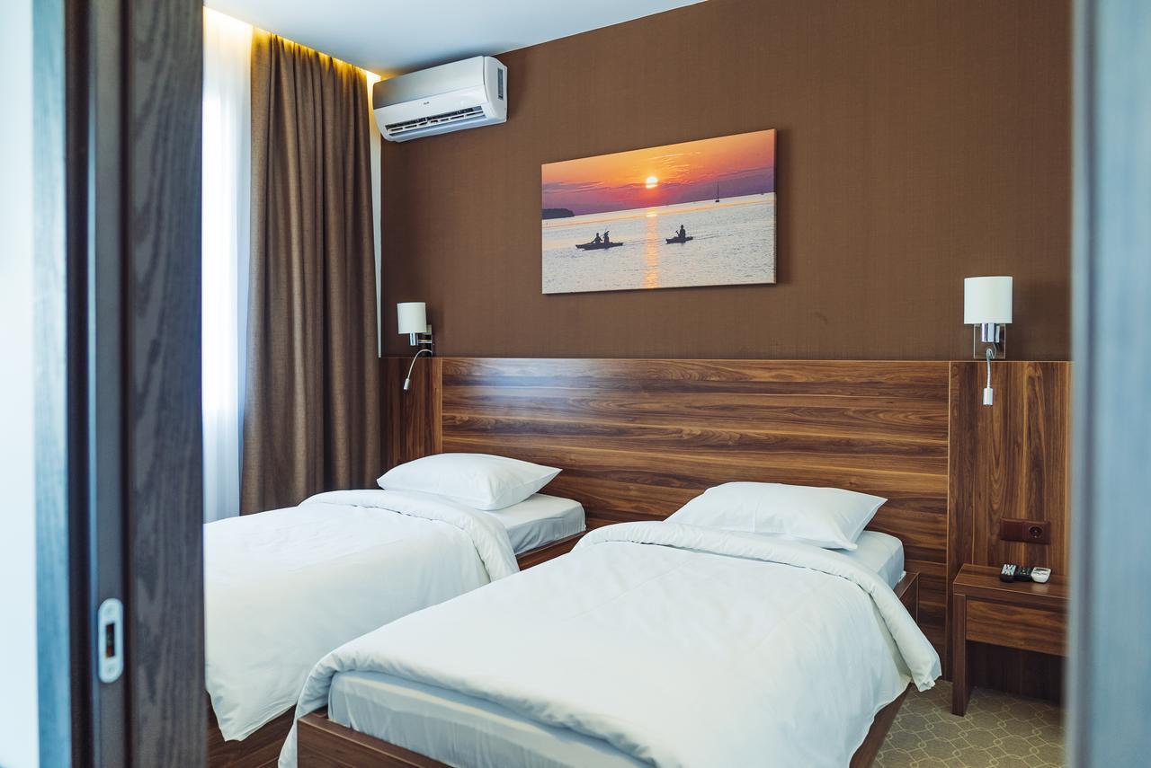 Sky Inn Batumi Exterior foto